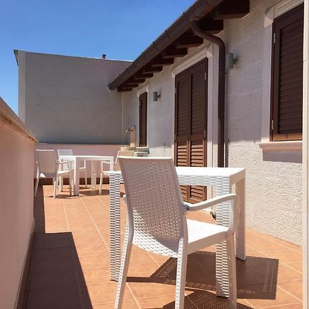 Palazzo Eliss Bed and Breakfast Margherita Di Savoia Εξωτερικό φωτογραφία