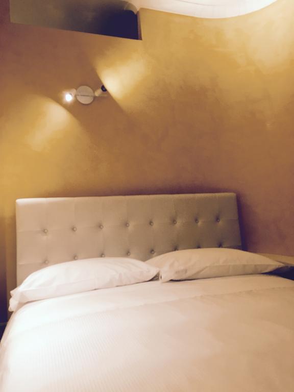 Palazzo Eliss Bed and Breakfast Margherita Di Savoia Δωμάτιο φωτογραφία