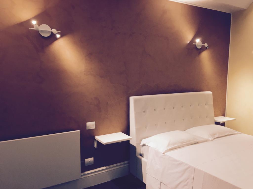 Palazzo Eliss Bed and Breakfast Margherita Di Savoia Δωμάτιο φωτογραφία