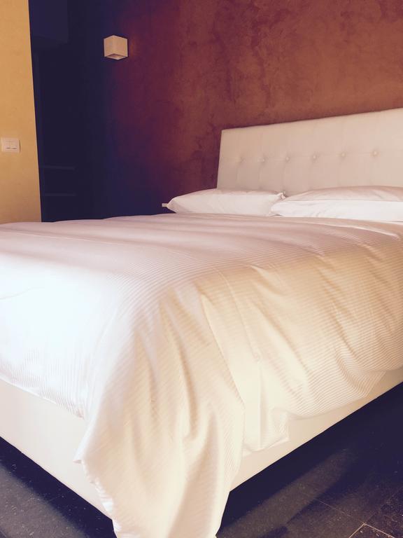 Palazzo Eliss Bed and Breakfast Margherita Di Savoia Εξωτερικό φωτογραφία